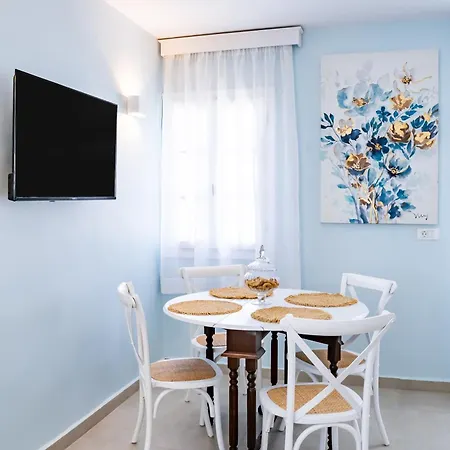 Nereus Elegant Karpathos Foiníkion