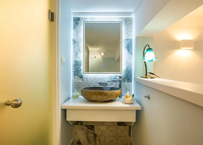 Nereus Elegant Karpathos * Foiníkion