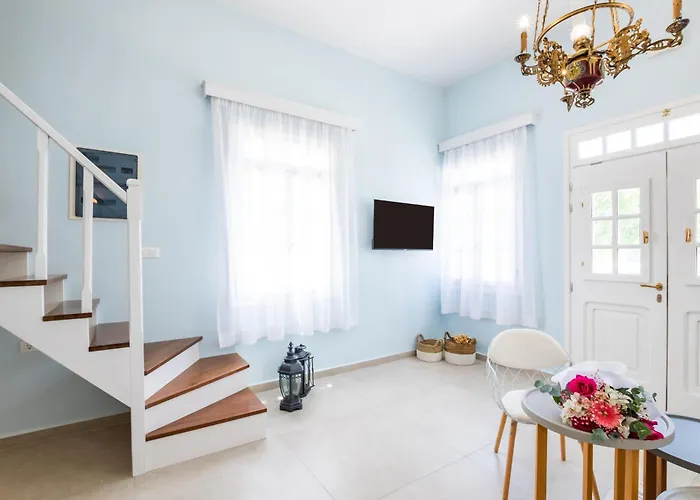 Nereus Elegant Karpathos Foiníkion